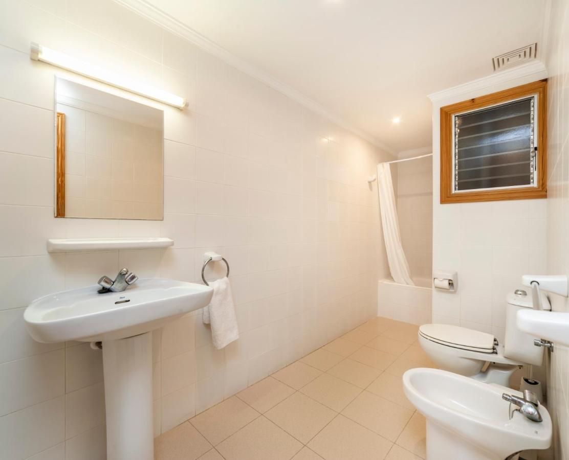 Apartamentos Charlys Can Picafort Кан-Пікафорт Екстер'єр фото