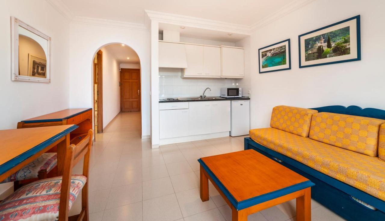 Apartamentos Charlys Can Picafort Кан-Пікафорт Екстер'єр фото