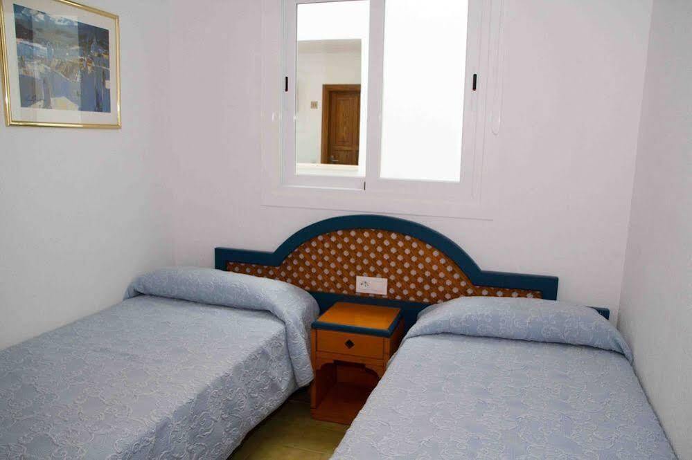Apartamentos Charlys Can Picafort Кан-Пікафорт Екстер'єр фото