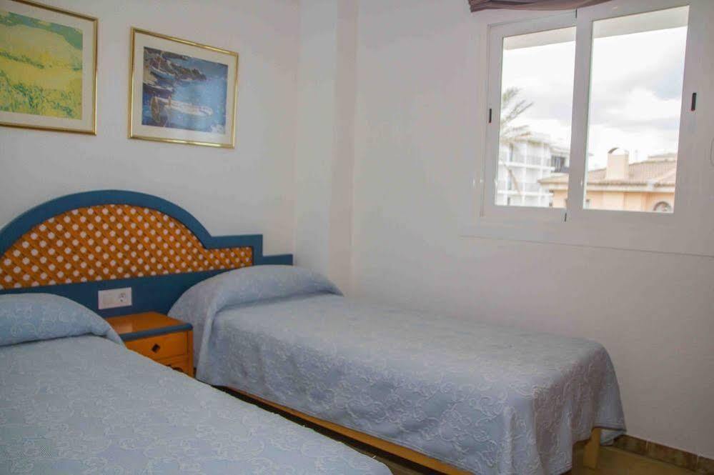 Apartamentos Charlys Can Picafort Кан-Пікафорт Екстер'єр фото